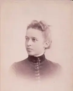 Aurelia Blair Crane, Helen's 2nd younger sister; familial resemble aids in dispelling mistaken identity of Helen Crane vs. Helen Carver